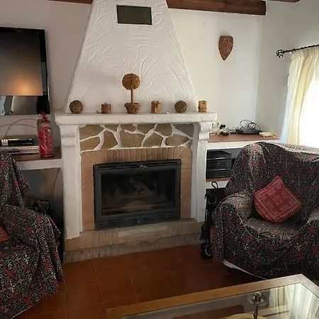 Beautiful Traditional Town House *